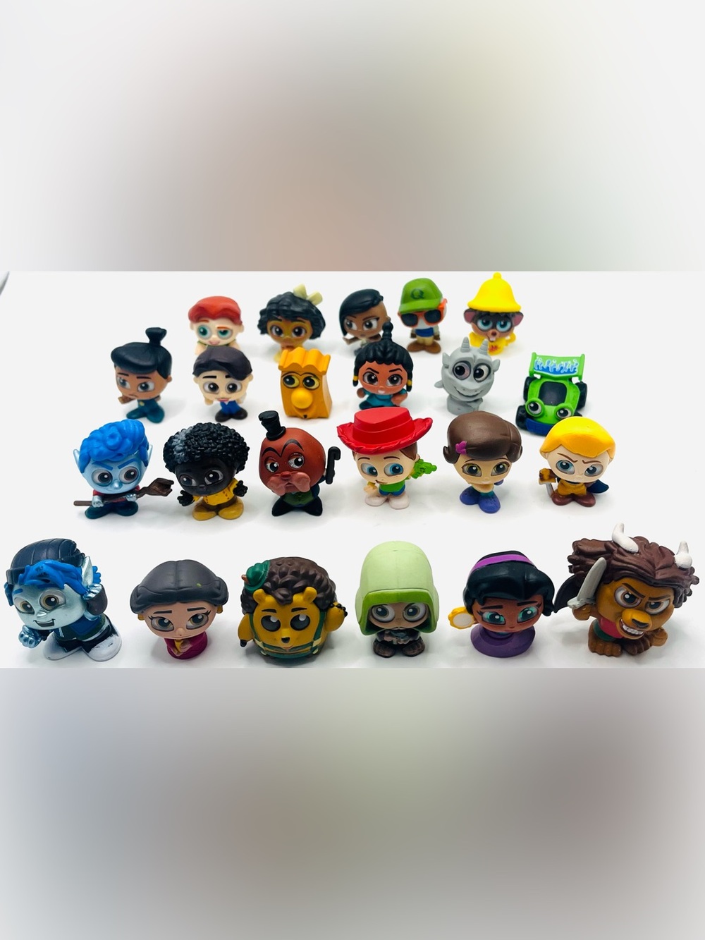 Disney Doorables Pixel Perfect Series 12 - Lot Of 23 Ultra Rare Manticore